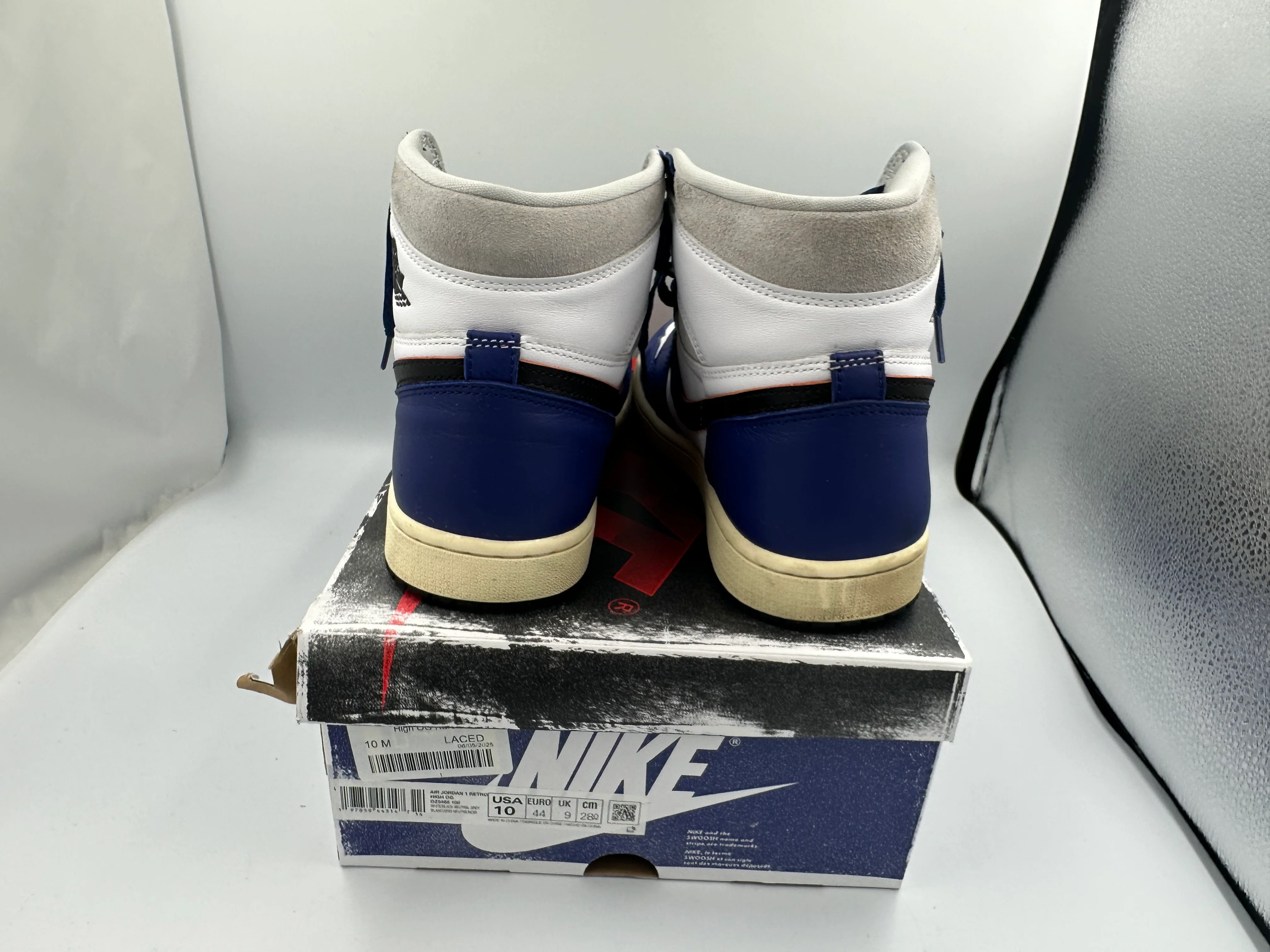 PRE OWNED Jordan 1 Retro High OG Rare Air - Image 4